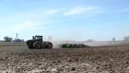 John Deere 9560R and 9530 Tractors