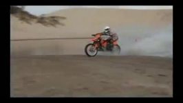 عبور رودخانه موتور 250 ktm