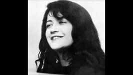 martha argerich plays chopin waltz no.2