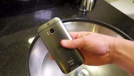 Htc One M8 water resistant ضد آب