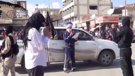اعدام سه شهروند سوریه ای بدست گروه تروریستی داعش در ملا عام