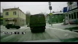 Auto ongelukken in Rusland lente Car Crash Compilation