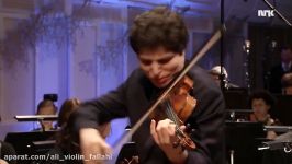 Augustin Hadelich performs his own Brahms cadenza LIVE