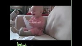 خندیدن مزه یک نوزاد واسه پدرش  www.ourkids.ir