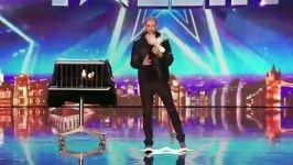 شعبده بازی حرفه ای در Americas Got Talent