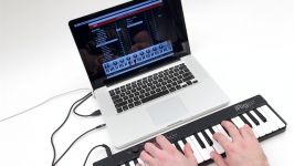 میدی کیبورد کنترلر www.sazforoosh.com IK Multimedia Irig Keys 37