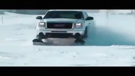 رانندگی ماشین روی برف تایرهای منحصربه فرد