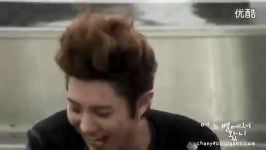 EXO  laughing chanyeol