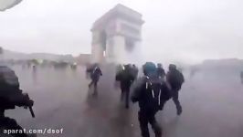ابراز محبت پلیس فرانسه به جلیقه زردها زاویه ای متفاوت