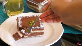 کیک شکلاتی خوشمزه فرنی Moist Chocolate Cake Recipe with Vanilla Pudding