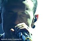 اجرای زیبا احساسی اهنگ Rolling in the Deep توسط Chester Bennington