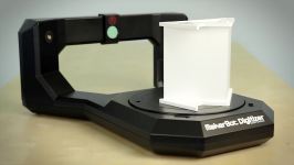 Getting Started with the MakerBot® Digitizer™ Desktop 3D Scanner