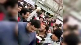 رونمایی کیک چهل متری بمناسبت چهلمین روز انقلاب