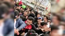 رونمایی کیک چهل متری به مناسبت چهلمین سال انقلاب