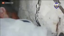 نجات معجزه آسای کودک شیرخواره زیر آوار در سوریه...