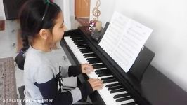 اجرای جینگل بلز پیانو توسط آنیتا موچانی