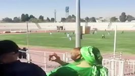 هواداران تیم فوتبال زنان قشقایی شیراز در لیگ برتر زنان فوتبال ایران
