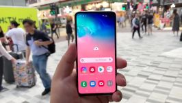 Samsung Galaxy S10e  Retail Hands On First Look