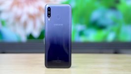 دوربین 3 گانه نمایشگر امولد جعبه گشایی موبایل Samsung Galaxy M30