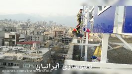 تابلو حروف چلنیوم روی پشت بام شرکت ساختمانی معلم