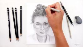 Drawing a woman with glasses with Staedtler graphite pencils