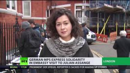 German MPs express solidarity with Assange