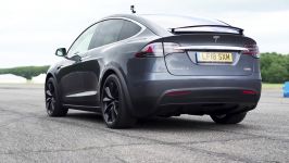 Jaguar I Pace vs Tesla Model X 100D