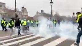 درگیری لباس شخصی های فرانسه جلیقه زردها
