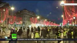 Yellow Vests – 6th round Tear gas water canons deployed at protest in Paris