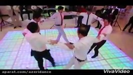رقص آذری تیم آیلان در مراسم عروسی یکی پیش کسوت های گروه آیلان در تهران