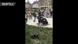 Yellow Vests protesters attack journalists during demonstrations in Rouen