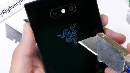 تست مقاومت گوشی RAZER Phone 2