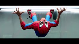 انیمیشن Spider Man Into the Spider Verse  مبارزه یا پرواز