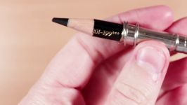 5 MUST HAVE DRAWING SUPPLIES for ANY GRAPHITE ARTIST