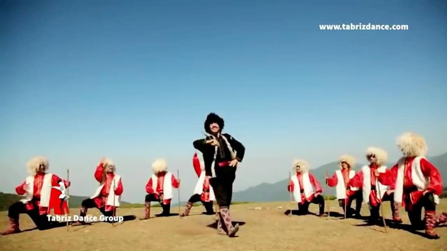 رقص بسیار زیبا دیدنی آهنگ شاد ترکی آذربایجانی سنی دییلر Sani Deyillar