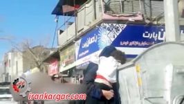 یک نفر نان داشت اما بی نوا دندان نداشت