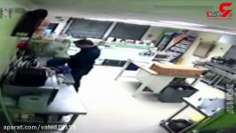 اقدام زشت مرد دختر 15 ساله در اتاق پشتی سوپر مارکت + تصاویر دوربین مدار بسته