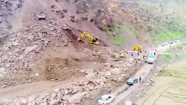 ریزش کوه در مسیر خوش‌ییلاق استان گلستان تلاش راهداران برای بازگشایی مسیر