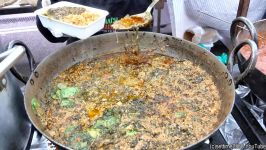 غذاهای خیابانیAfrican Street Food from Ghana. Amazing Looking Pots