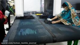 حکاکی لیزری اتوماتیک شلوار جین در کارخانه تولید شلوار لی