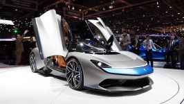 ۱۹۰۰ اسب بخار در Pininfarina Battista سریع تر تسلا رودستر است