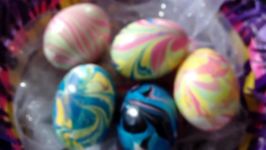 ویژه عید نوروز  رنگ کردن تخم مرغ برای سفره هفت سین
