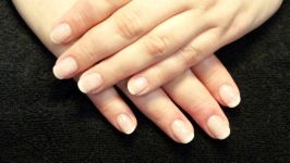 لاک ناخانAFO  Das All For One Gel für alle Nageltypen