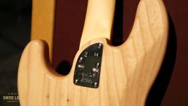 گیتار باس Fender American Elite Jazz Bass Maple Neck Natural