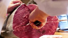 ماهی تن  Japanese Food  GIANT BLUEFIN TUNA FISH CUTTING Sashimi