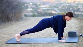 ورزش یوگا در خانه  آموزش تمرینات یوگا برای کاهش وزن کالری سوزی