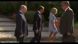 مکرون در حضور پوتین خبرنگاران، به همسرش صدمه زد  قهر کردن همسر مکرون