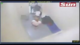 برهنه کردن وحشیانه یک زن در بازداشتگاه توسط پلیس انگلیس