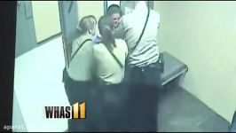 وقتی افسران مرد پلیس آمریکا یک زن را در بازداشتگاه برهنه می کنند