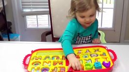 بازی اسباب بازی ها Cute Kid Genevieve Teaches Letters and Counting